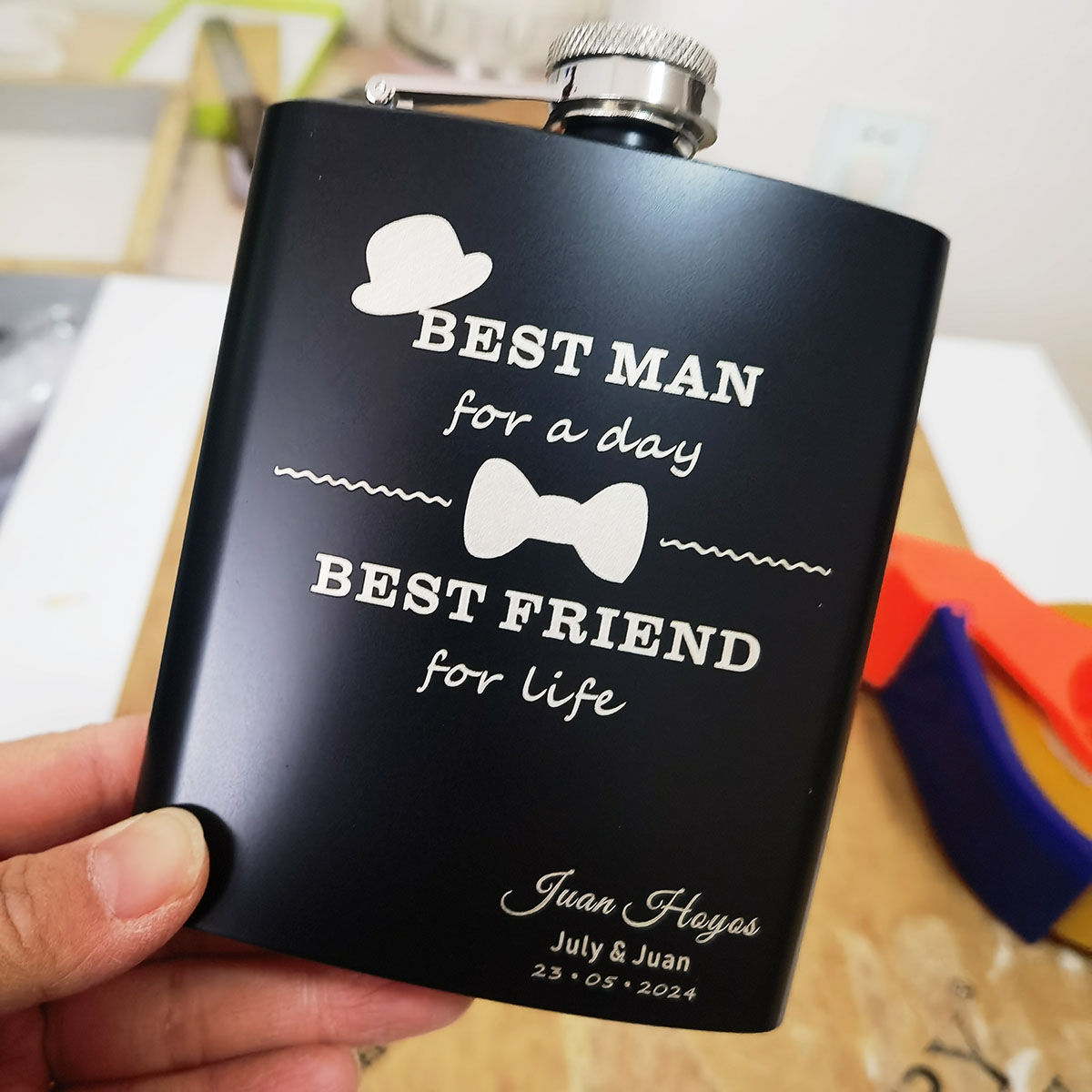 Flask Stainless Steel - Flacon gravé personnalisé pour hommes Flacon