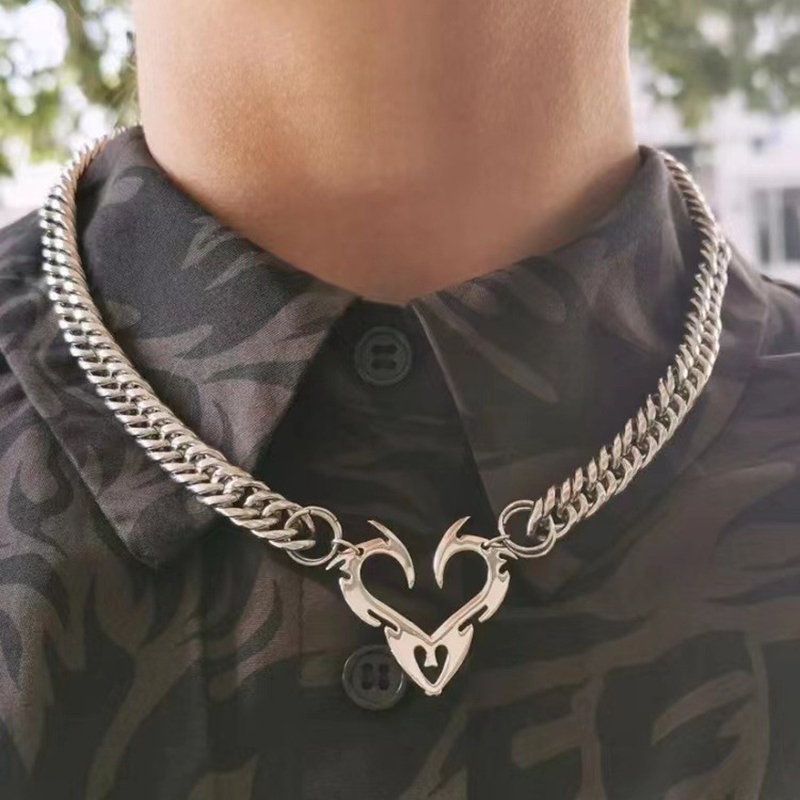 Totem en acier titane à la mod - Men'S Accessories Instagram avis et prix
