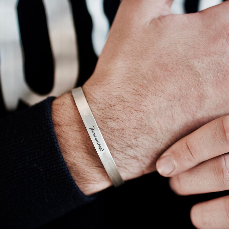Bracelet manchette à gravure g - Men Accessories Wrist avis et prix