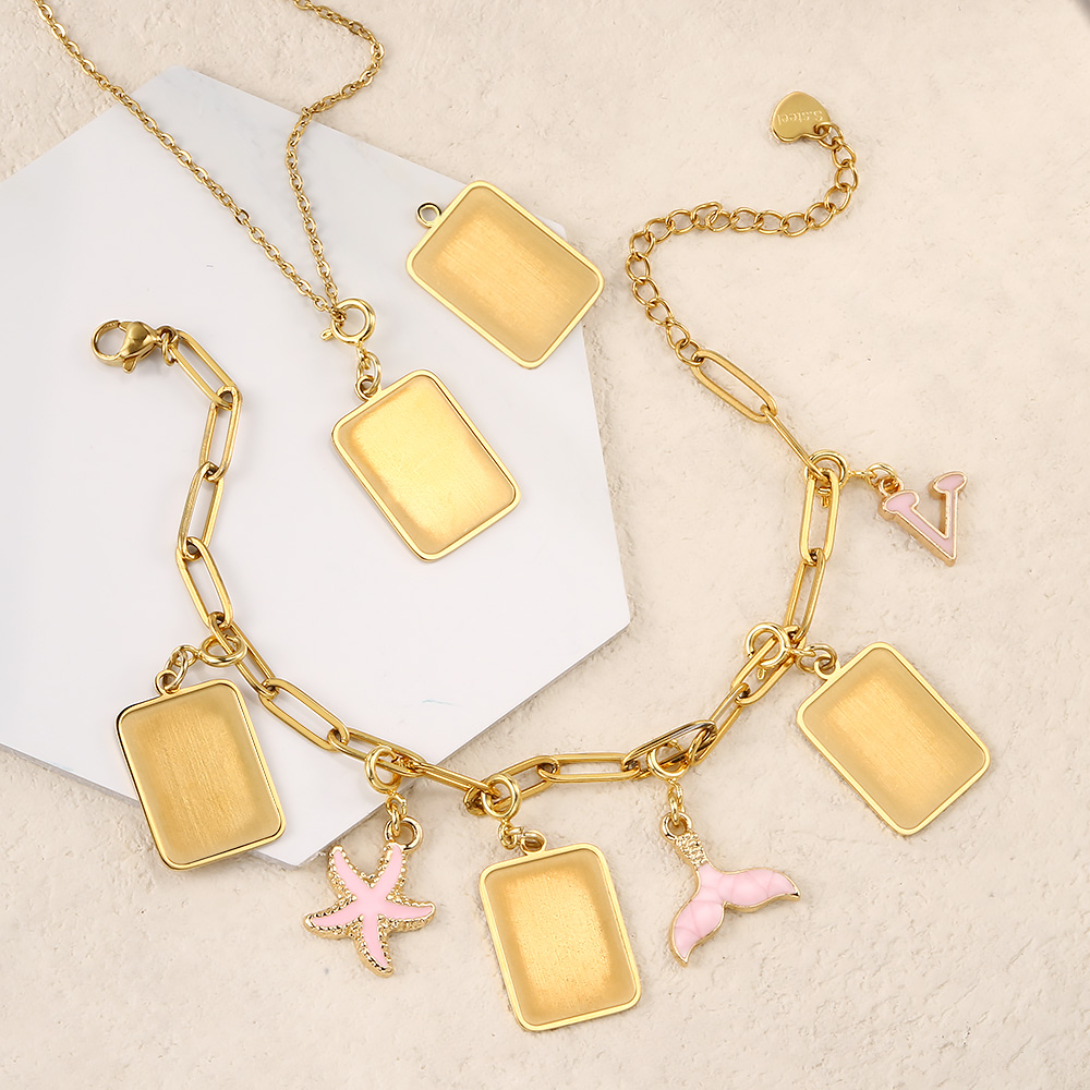 Collier pendentif drapeau lett - Men Accessories Wrist avis et prix